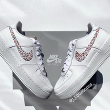 Load image into Gallery viewer, Pink Leopard Print AF1