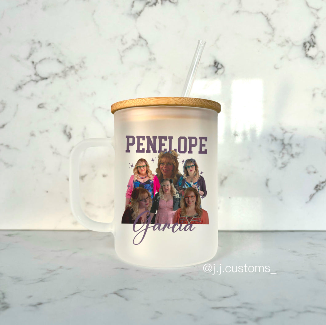 Penelope Homage Glass Mug with lid